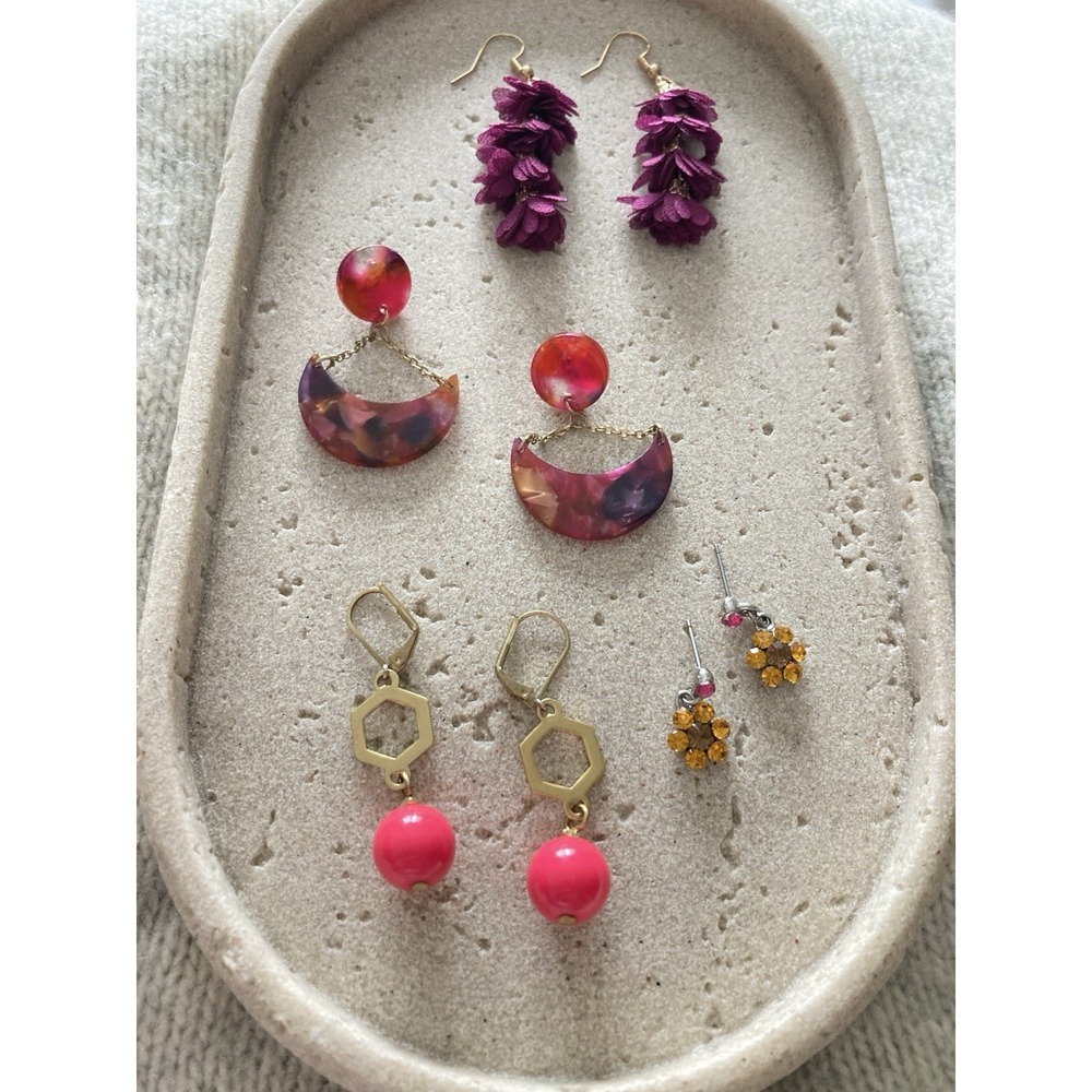 Romantic Earrings Set Of 4 Pair Pinks & Purples Dangles Gold Tones Artsy